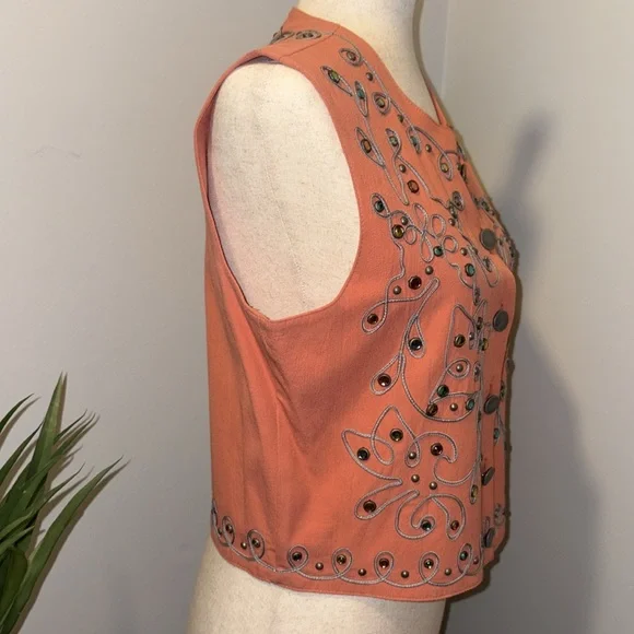 Double D Ranchwear Jewel Studded Vest Melon
Size: XS - Picture 4 of 11